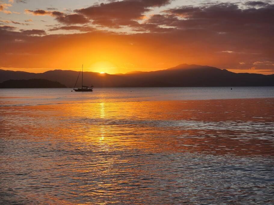 Pe Na Areia E Com Vista Linda * Florianopolis